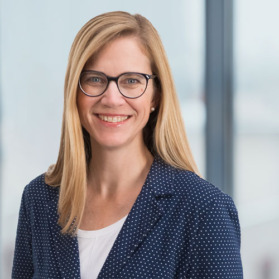 Rebecca Roth - Bodenleger und Parkettleger | Berufsbildung Boden und Parkett