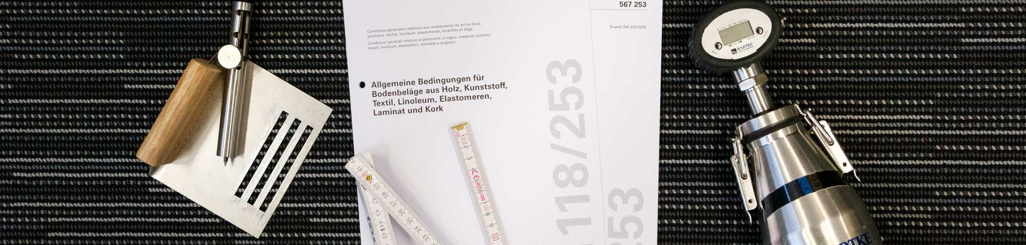 Die Welt der Normen - Bodenleger und Parkettleger | Berufsbildung Boden und Parkett 1