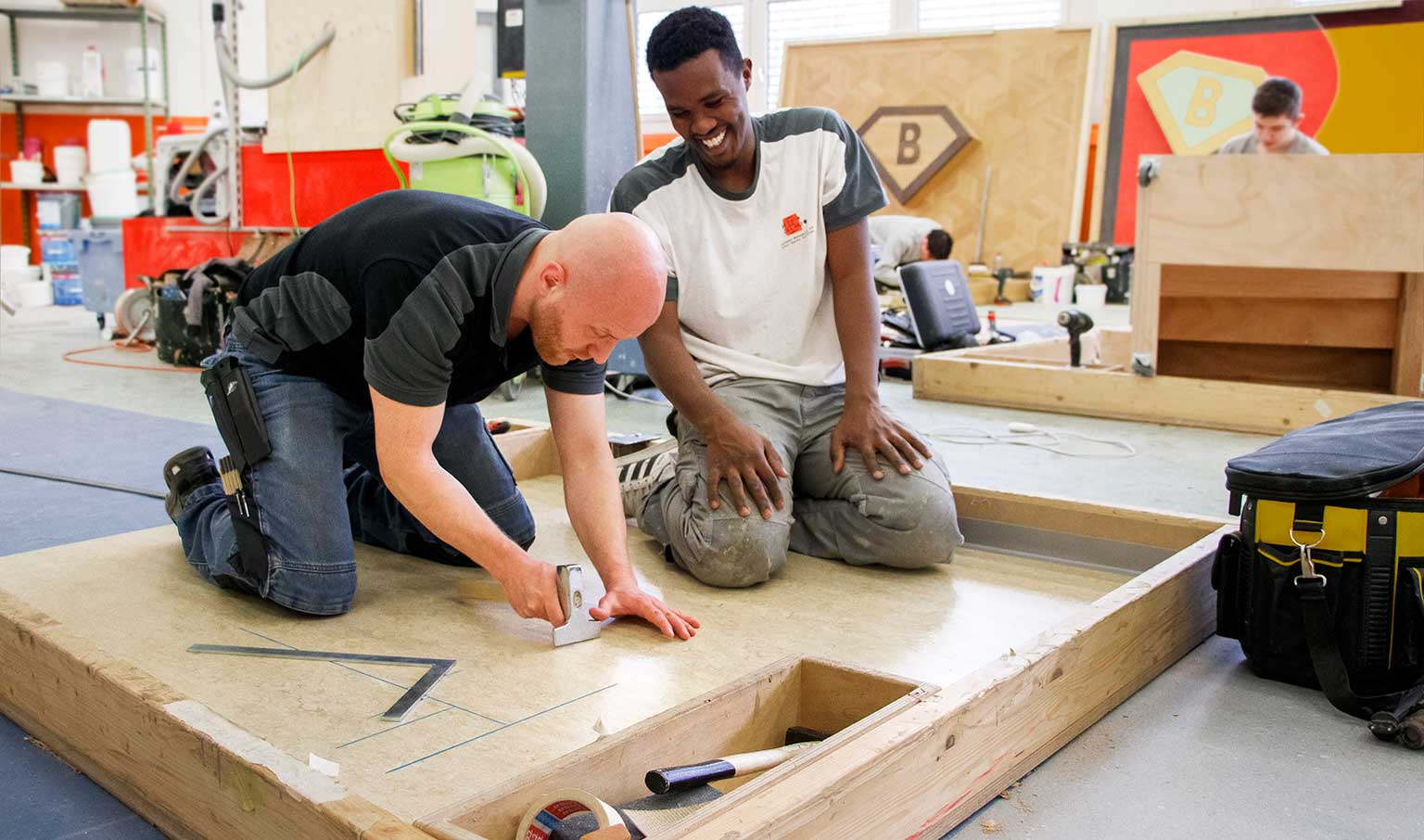 Home - Bodenleger und Parkettleger | Berufsbildung Boden und Parkett 83